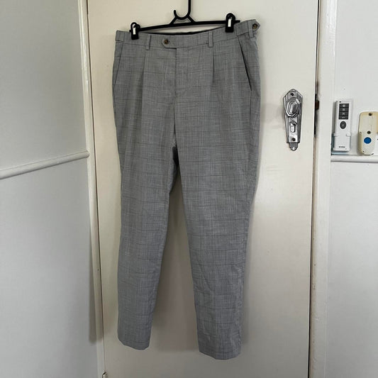 Formal Grey pants with floral inline